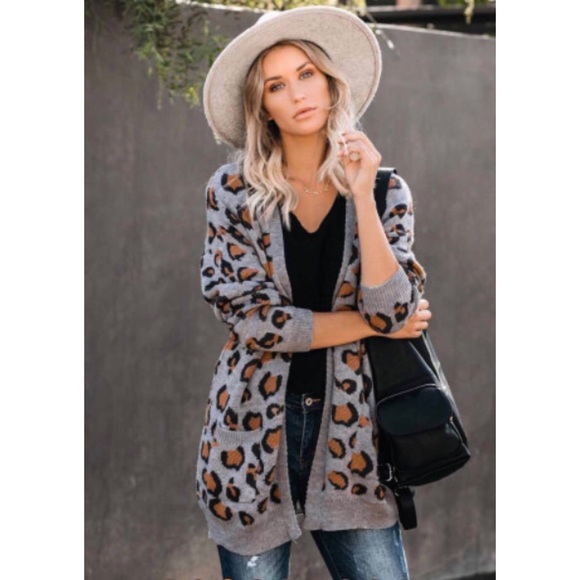 Sweaters - 🎊HPx3🐆 Only 1 large left •Are You Kitten Me? Gray Leopard Cardigan